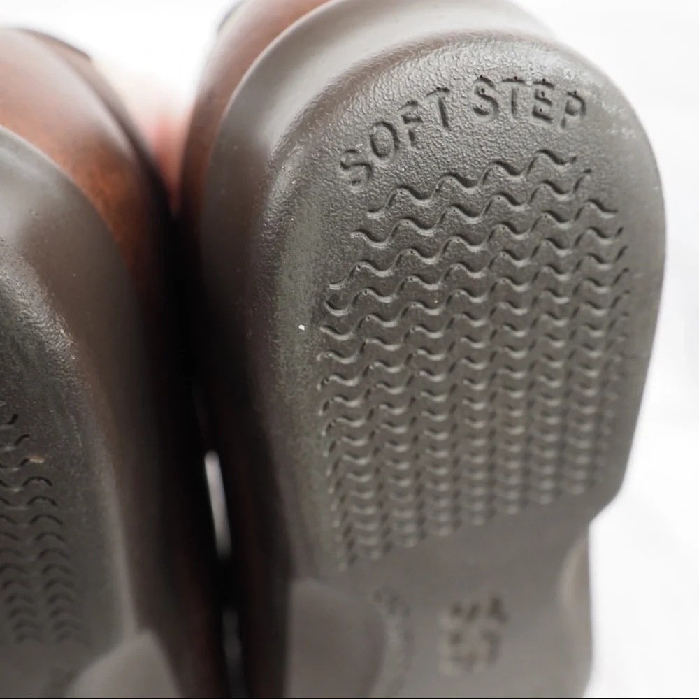 SAS sz 8.5N brown leather comfort loafers